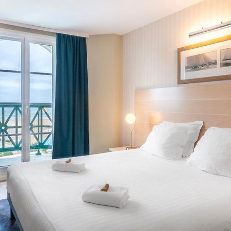 Sowell Hotels Le Beach ทรูวิลล์-ซูร์-แมร์ ภายนอก รูปภาพ